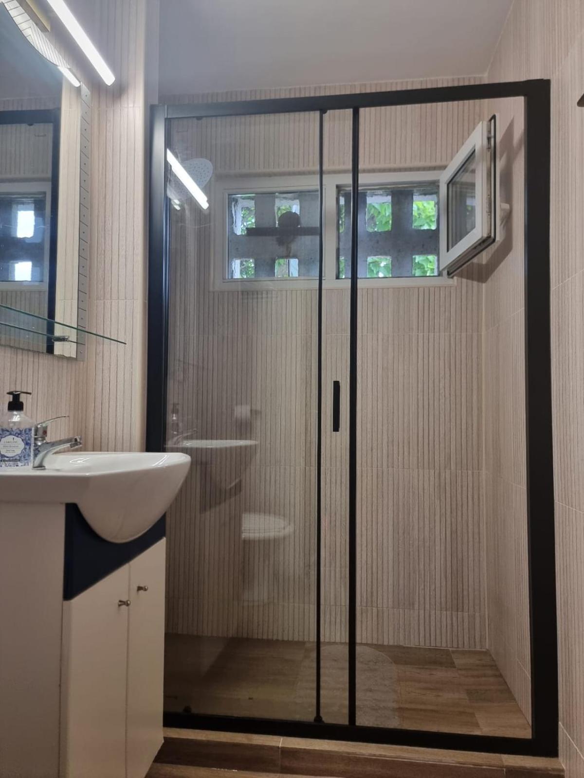 Apartament Denis Apartment Orsova Bagian luar foto