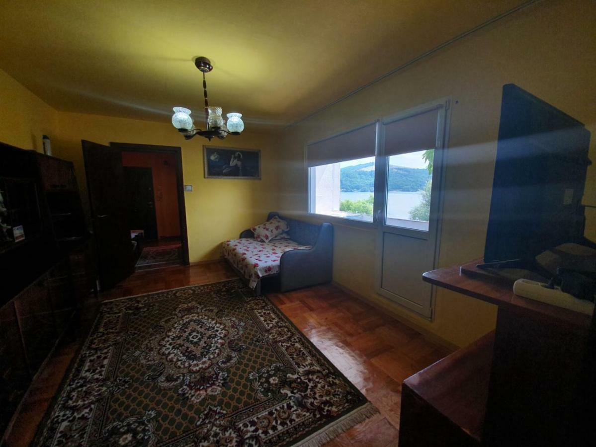 Apartament Denis Apartment Orsova Bagian luar foto
